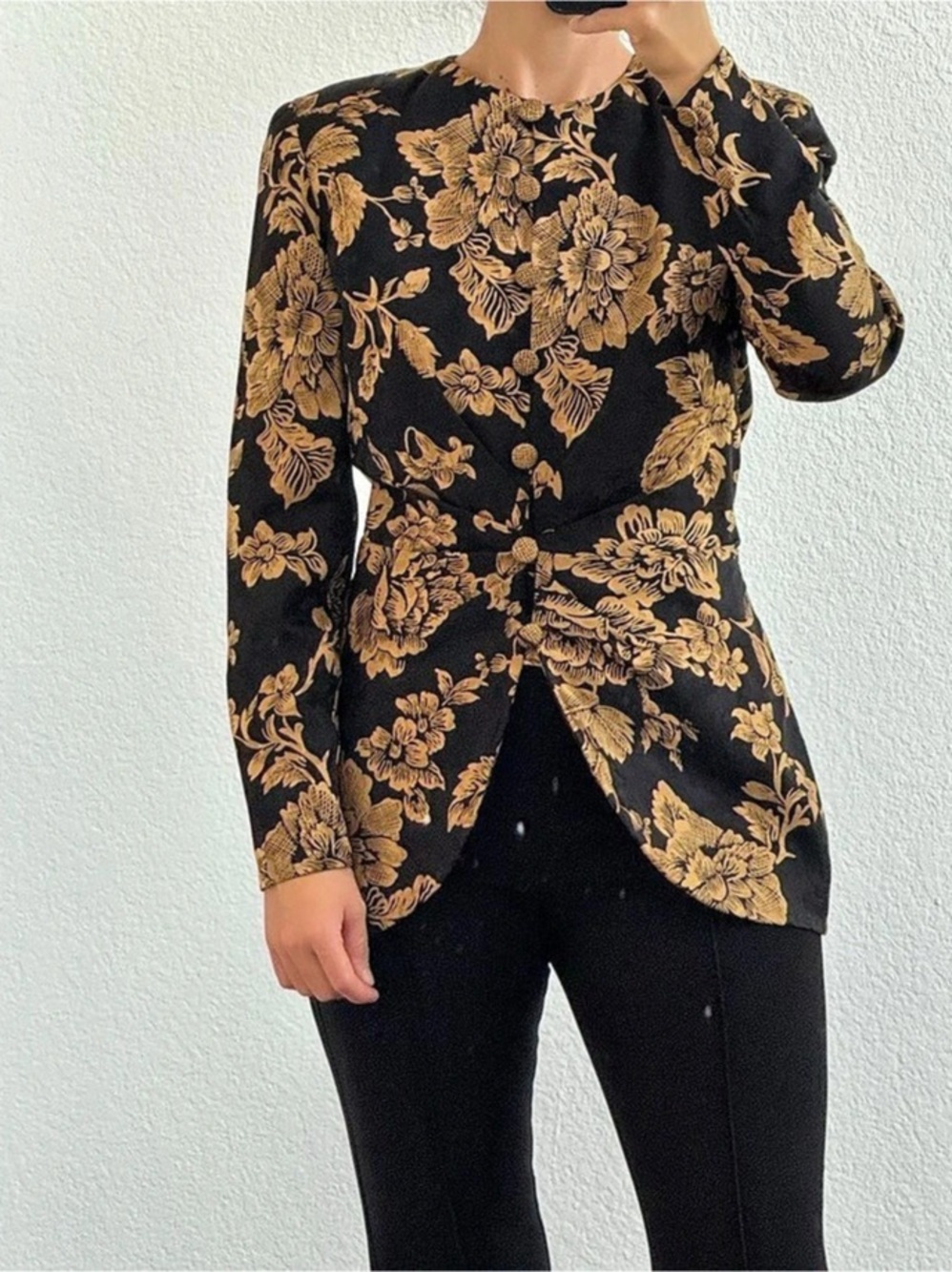 Oscar De La Renta 85Floral Blazer in Black & Brown Like New